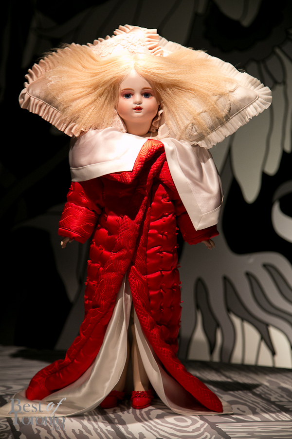 A first look at the Viktor&Rolf DOLLS exhibition for the Luminato ...